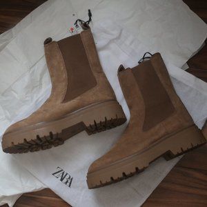 NWT ZARA Leather Lug Sole Ankle Boots